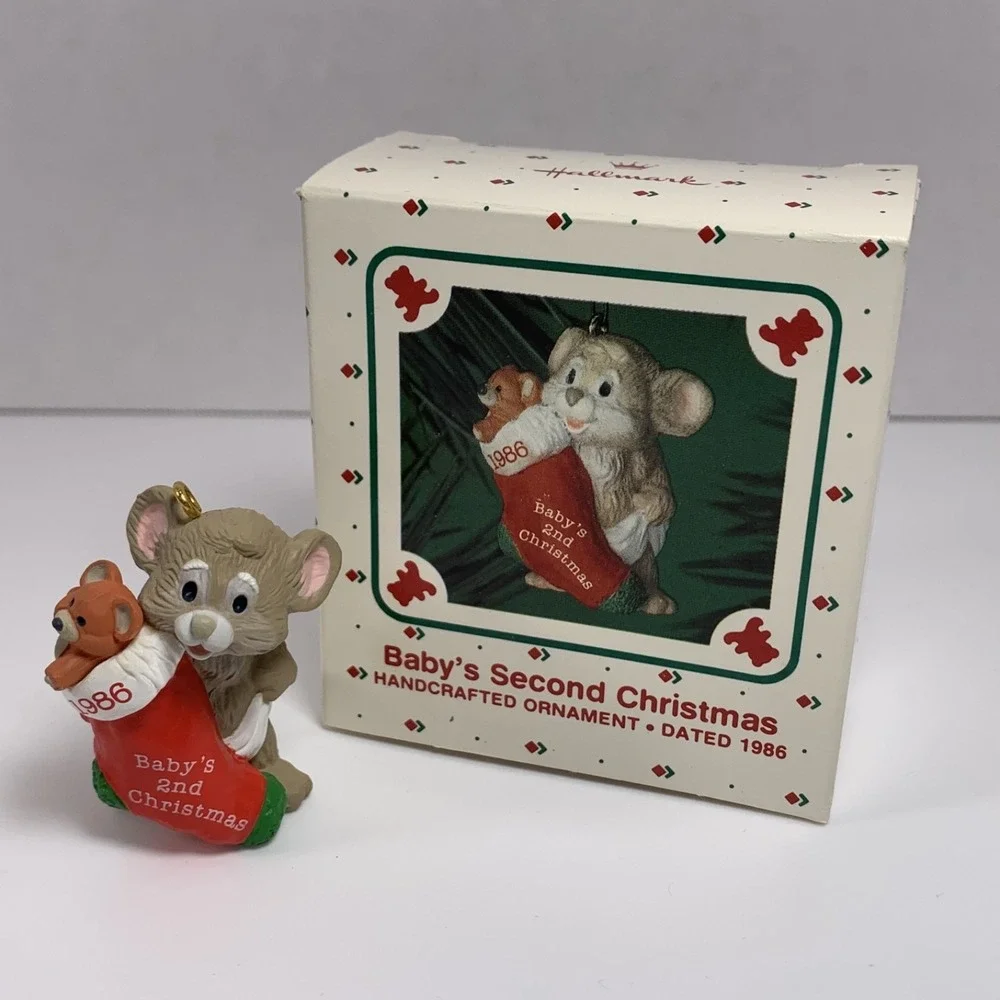 Hallmark  1986 Vintage‎ Keepsake Ornamen Baby' Second Christmas Mouse